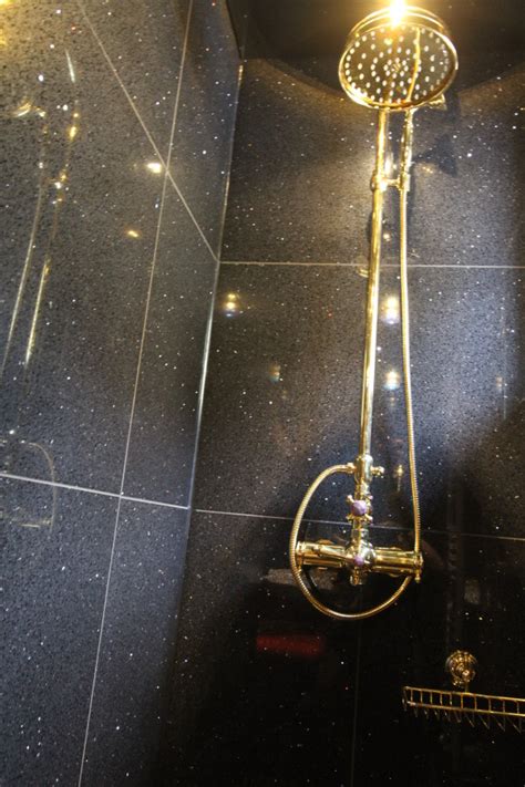 Goldene Dusche (geben) gegen Aufpreis Prostituierte Wezembeek Oppem